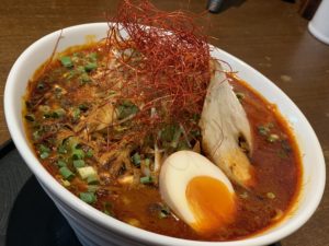 地獄の激辛ラーメン！ハバネロチリソースラーメン（30辛）に挑戦！！〜らうめん纏〜