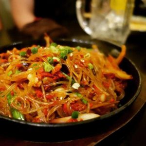 激辛の聖地『赤い壺』の最も辛い海鮮チャプチェが尋常じゃないくらいやばかった。