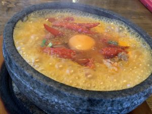 灼熱320℃の激辛石焼ラーメンを有吉ゼミ仕様で挑戦してみた！【Hot Noodles】