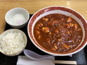 ギネス級の辛さの激辛麻婆麺が辛すぎてお尻に火が付いた。