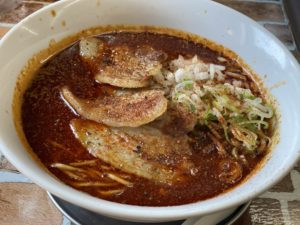 ギネス級の唐辛子4種類使用した激辛ラーメン食べたら腹痛すぎて死にかけたww